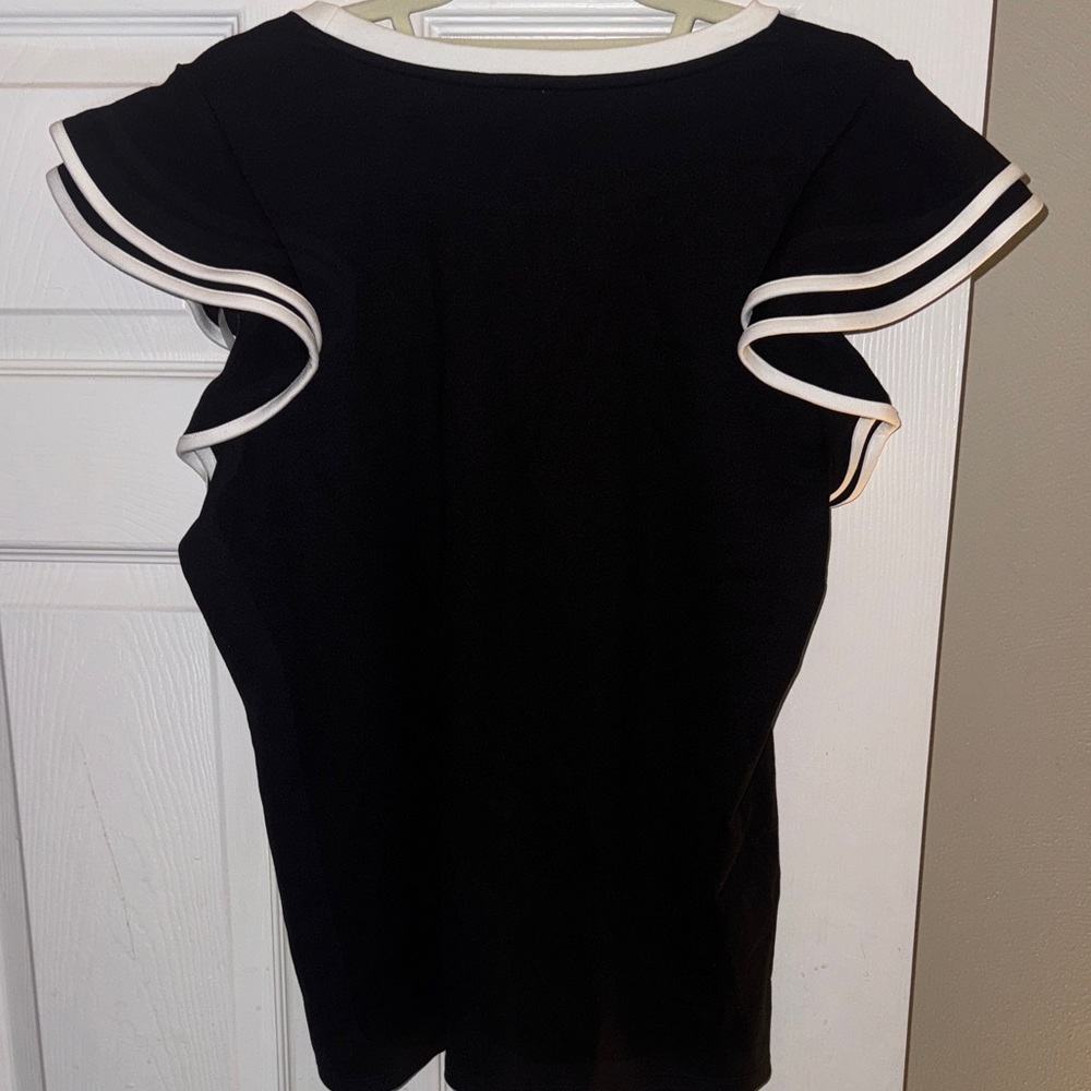 Anne Klein Black Top with White Ruffle Trim - Picture 5 of 6